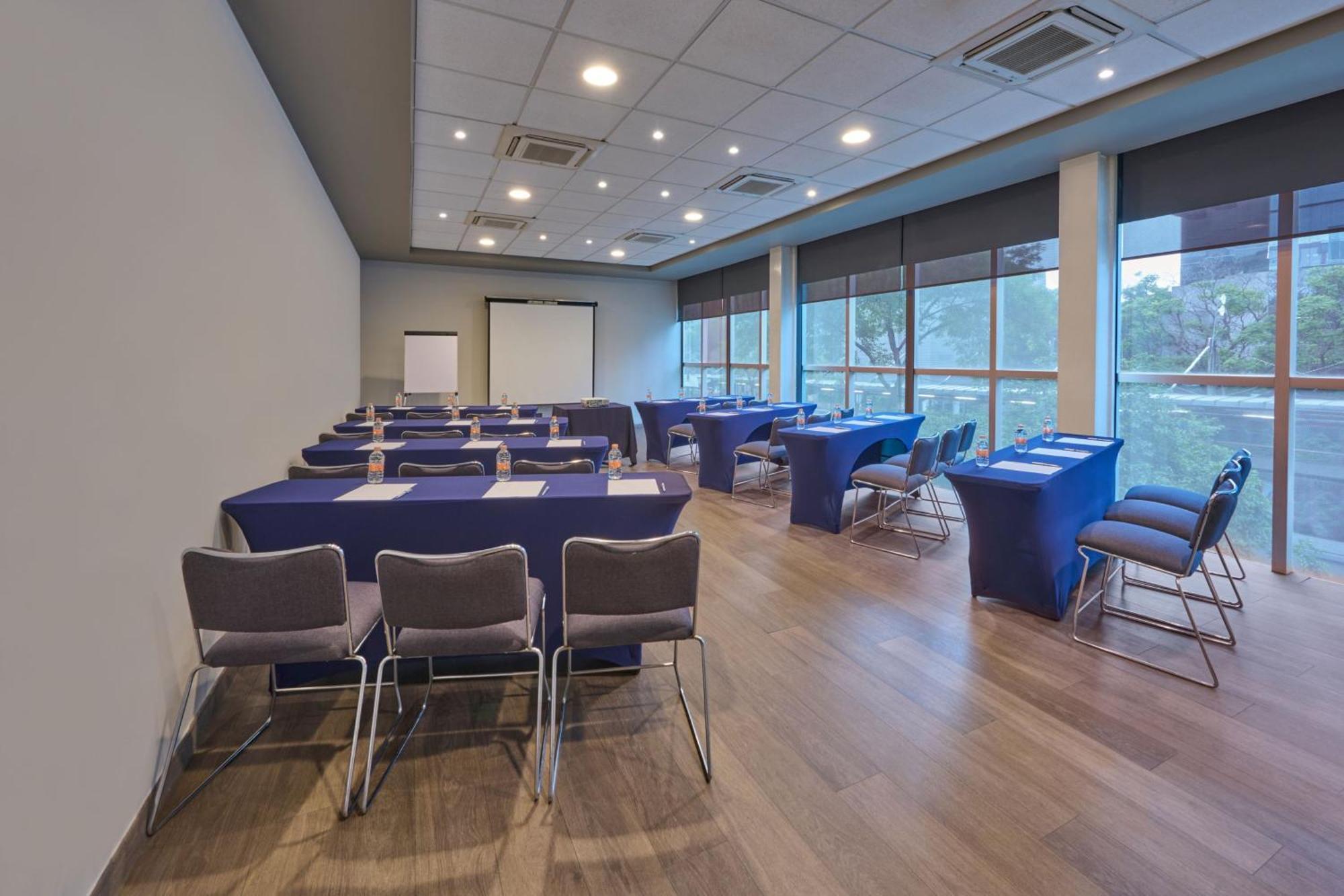 City Express Plus By Marriott Ciudad De Mexico Insurgentes Sur Luaran gambar