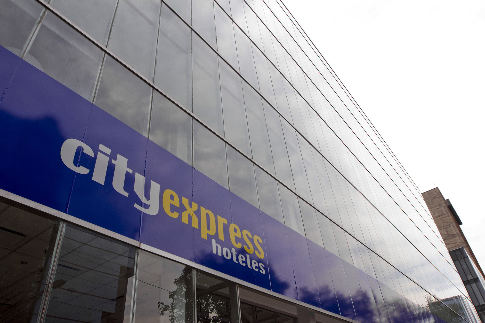 City Express Plus By Marriott Ciudad De Mexico Insurgentes Sur Luaran gambar