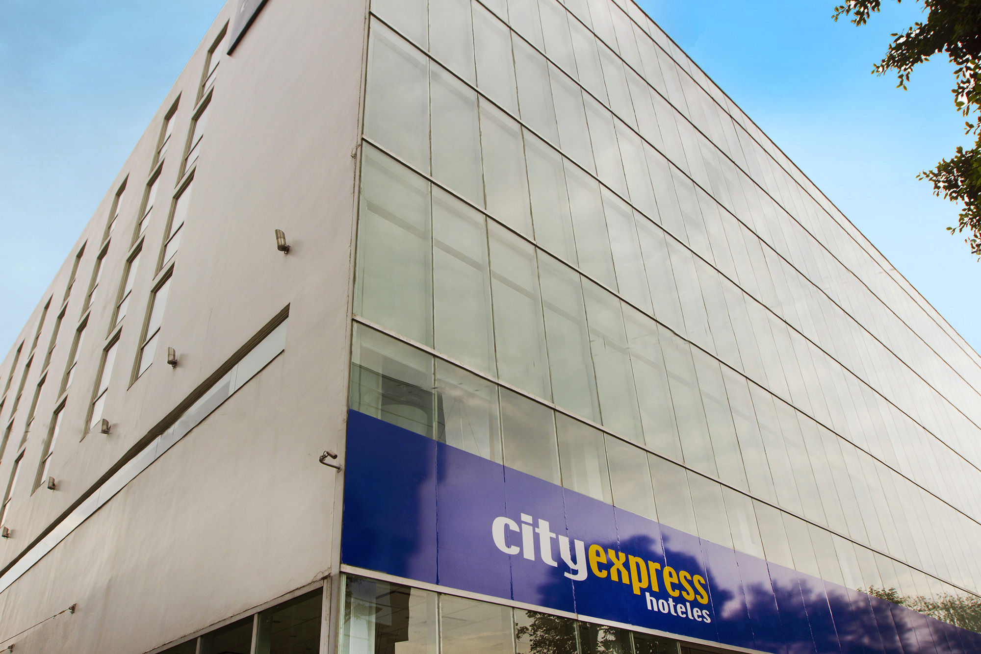 City Express Plus By Marriott Ciudad De Mexico Insurgentes Sur Luaran gambar